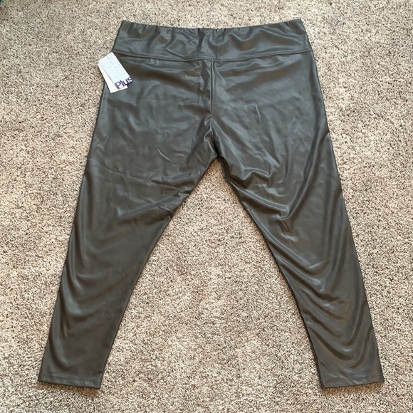 7 for Mankind Skinny Faux Leather - Picture 8 of 9